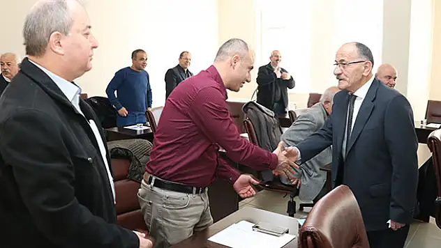 Beyşehir Belediye Meclisi üyeleri oturum ücretini depremzedelere bağışladı