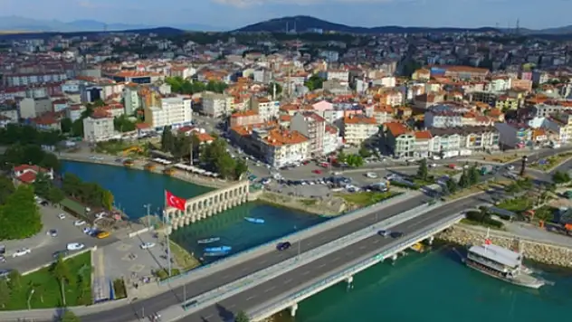 Beyşehir Belediyesi 23 adet araç (kamyon, minibüs, otobüs vb.) ihaleyle satacak