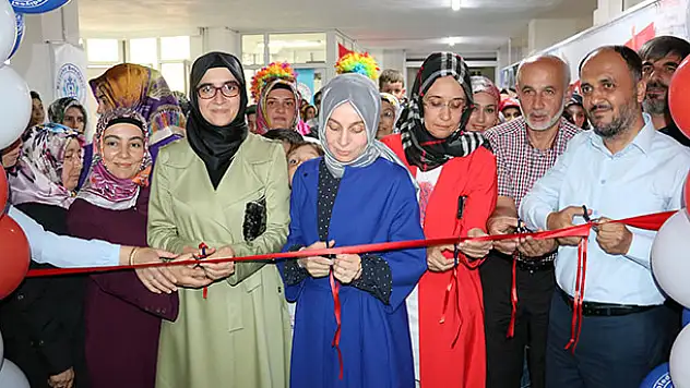 Beyşehir Belediyesi Anne ve Çocuk Kulübü hizmete açıldı