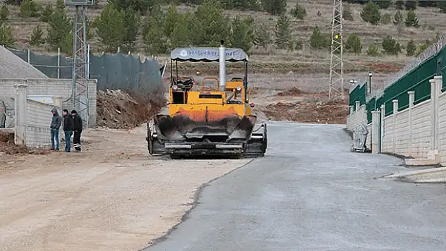 Beyşehir Belediyesi beton asfalt dönemine geçti