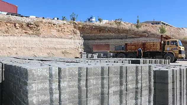 Beyşehir Belediyesi kendi parkesini kendisi üretmeye başladı