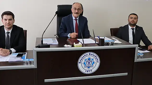 Beyşehir Belediyesi'nde yeni dönemin ilk meclis toplantısı yapıldı
