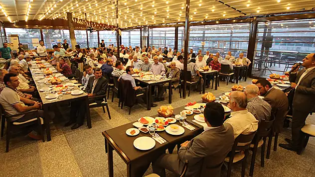 Beyşehir Belediyesi'nden muhtalara iftar