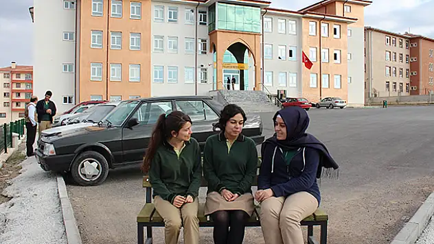 Beyşehir Belediyesi'nden Okullara Destek