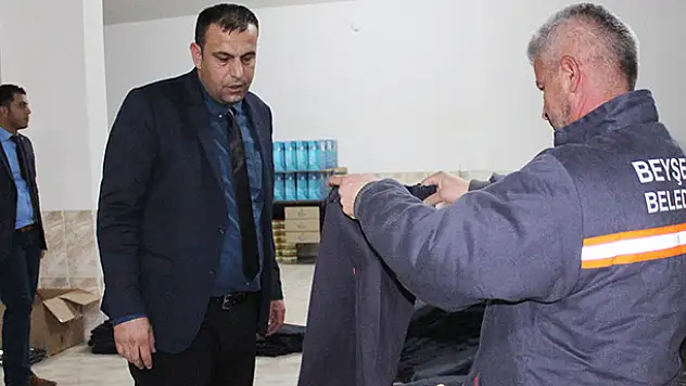 Beyşehir Belediyesi'nden personele koruyucu elbise