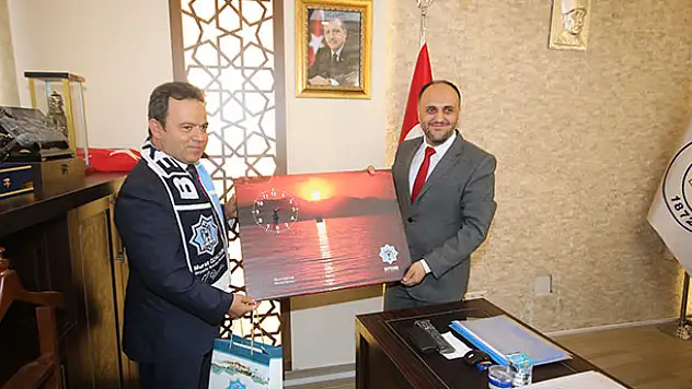 Beyşehir Belediyesinde 'Bayrak Yarışması' ödül töreni
