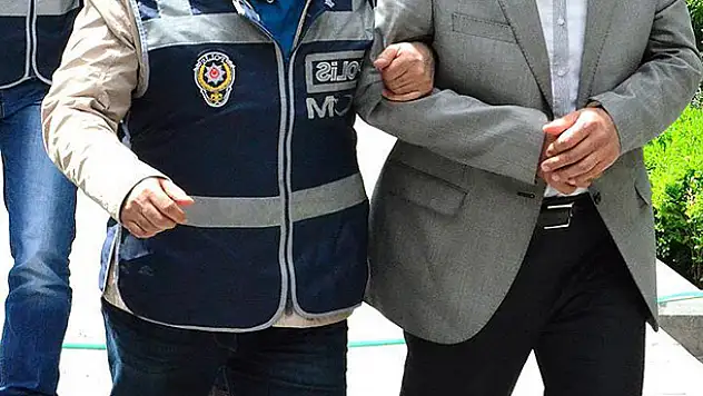 Beyşehir'de 3 öğretmen FETÖ'den tutuklandı