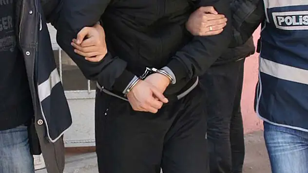 Beyşehir'de 3 sağlık personeli açığa, 1 iş adamı da gözaltına alındı