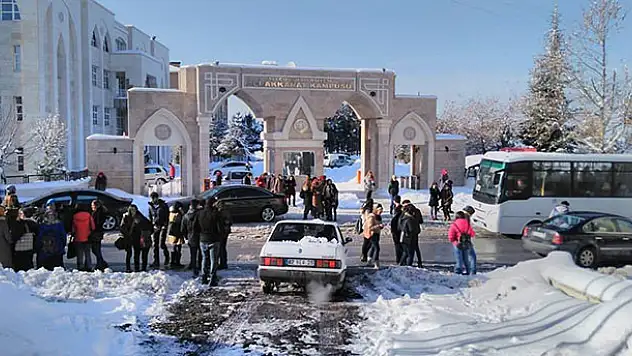 Beyşehir'de AÖF sınavında bin 100 öğrenci ter dökecek