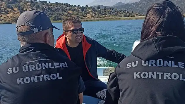 Beyşehir'de balık boy denetimleri sürüyor
