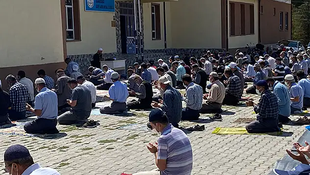 Beyşehir'de çiftçiler yağmur duasına çıktı
