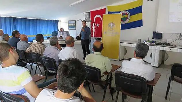 Beyşehir'de Çiftçilere Süs Bitkileri Yetiştiriciliği Anlatıldı