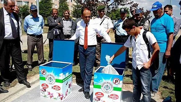 Beyşehir'de Çöp Konetyneri Sayısı Artıyor