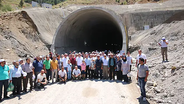Beyşehir'de duble yol ve tünel çalışmaları