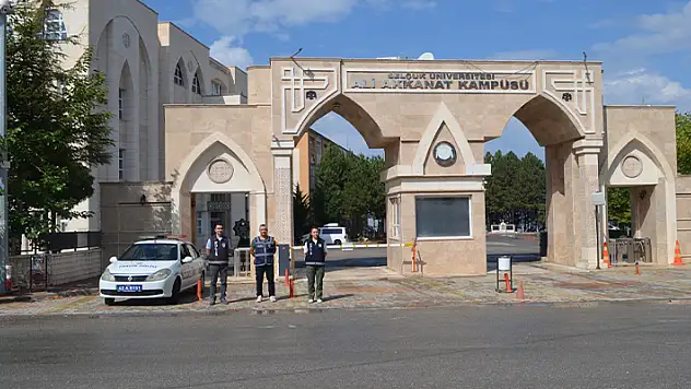 Beyşehir'de emniyet güçleri okullardaki güvenlik tedbirlerini artırdı
