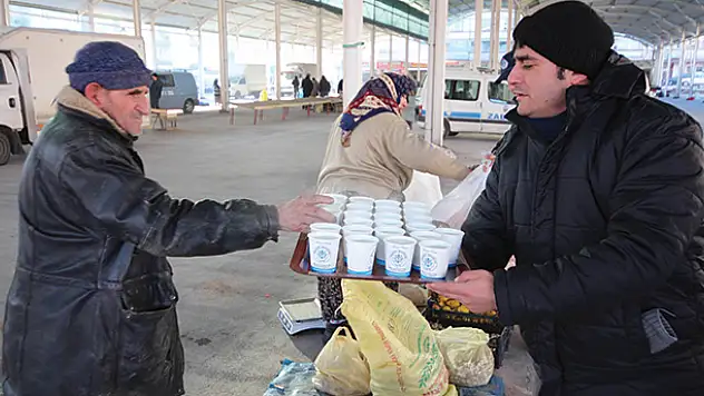 Beyşehir'de esnafa sıcak çorba ikramı