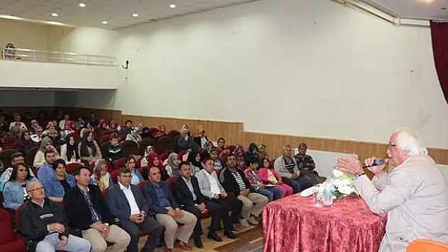 Beyşehir'de 'Fatihler Yetiştirmek' konferansı