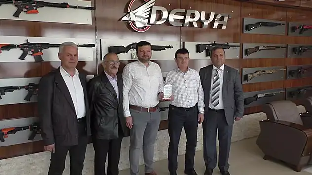 Beyşehir'de ihracatta ilk bine giren firmaya plaket verildi
