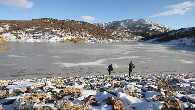 Beyşehir'de kar yağışıyla Karadiken Göleti'nin su seviyesi yükseldi
