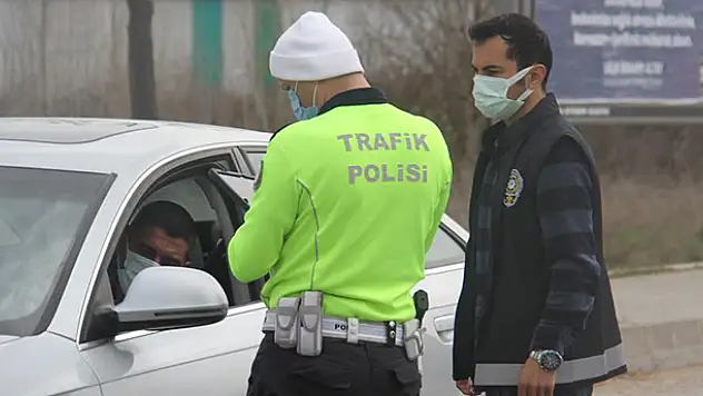 Beyşehir'de koronavirüs denetimleri sürüyor
