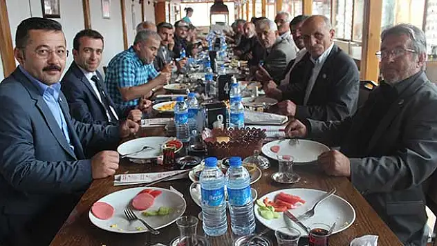Beyşehir'de mahalle muhtarları buluştu