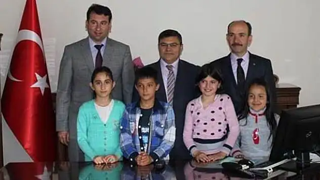 Beyşehir'de makam koltukları çocuklara emanet
