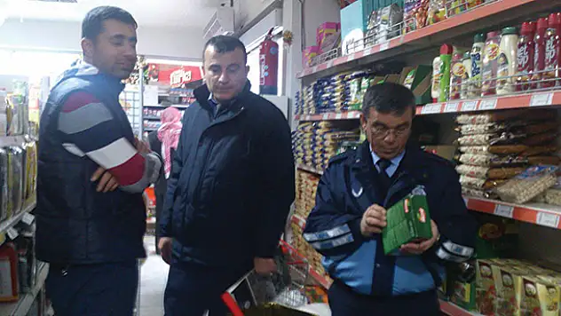 Beyşehir'de market ve bakkallar denetlendi