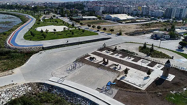 Beyşehir'de Masal Kahramanları Parkı'na yoğun ilgi