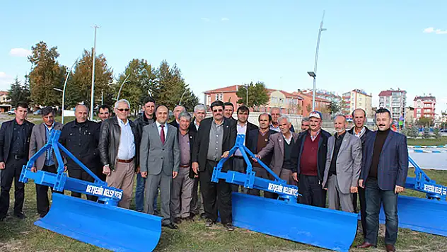Beyşehir'de Muhtarlara Kar Küreme Ataşmanları Dağıtıldı