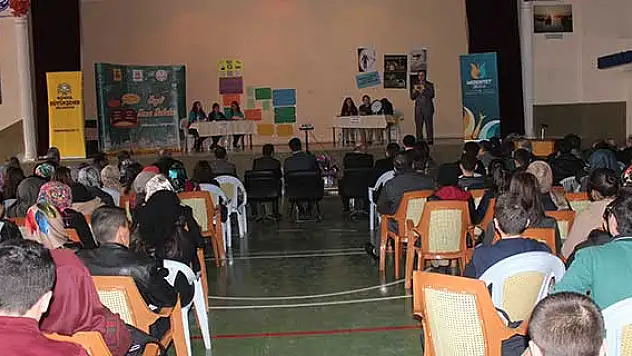 Beyşehir'de münazara yarışması