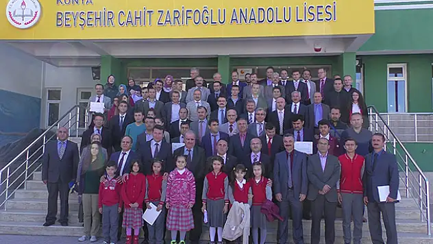 Beyşehir'de okullara beyaz bayrak ve sertifikaları verildi