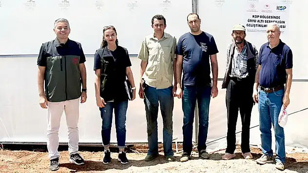 Beyşehir'de örtü altı tarım hibesi alan üreticilerin seraları kuruldu
