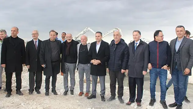 Beyşehir'de OSB'de yapılan caminin temeli dualarla atıldı
