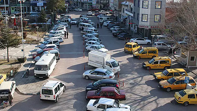 Beyşehir'de otopark sorunu çözüm bekliyor