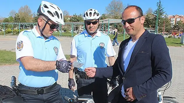 Beyşehir'de parklarda bisikletli polis dönemi