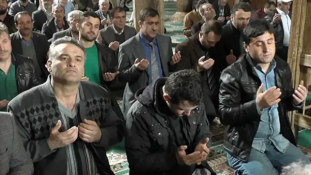 Beyşehir'de şehitler için mevlit okutuldu