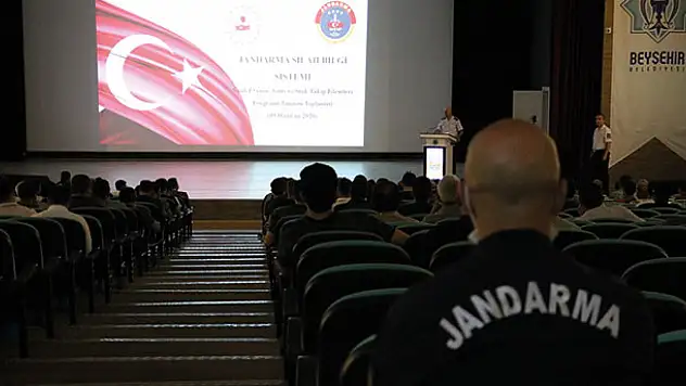 Beyşehir'de silah üreticilerine jandarma silah bilgi sistemi eğitimi verildi