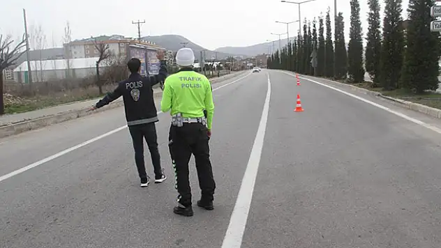 Beyşehir'de sokağa çıkma kısıtlamasını ihlal eden 6 kişiye ceza
