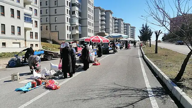 Beyşehir'de 'tam kapanma'da açık olacak pazar yerleri belli oldu
