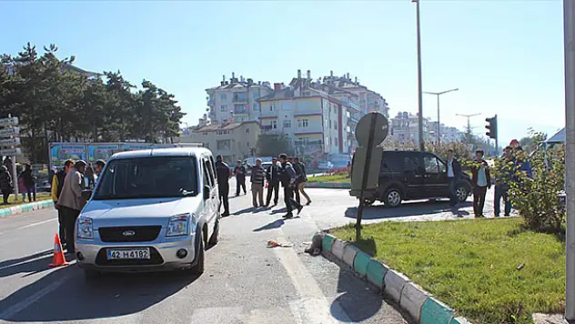 Beyşehir'de trafik kazaları: 3 yaralı