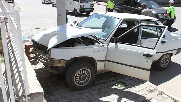 Beyşehir'de trafik kazasında 3 kişi yaralandı
