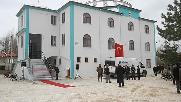 Beyşehir'de Yavuz Sultan Selim Camisi dualarla ibadete açıldı