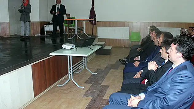 Beyşehir'de YGS öncesi ailelere yönelik motivasyon semineri
