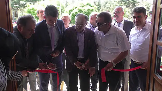 Beyşehir'de yıl sonu sergisi açılışı