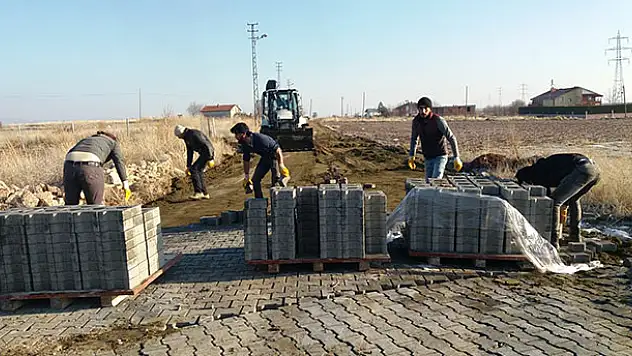 Beyşehir'de yol çalışması ivme kazandı
