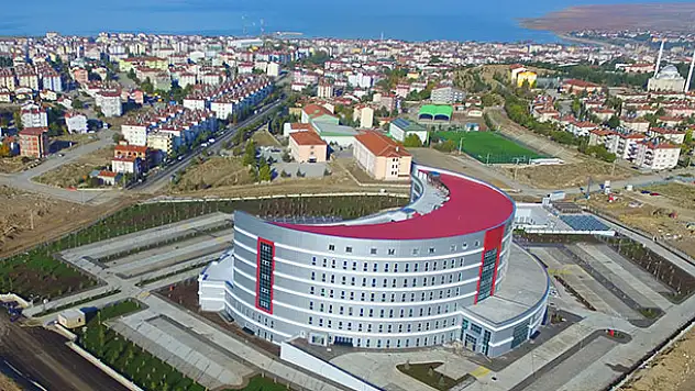 Beyşehir Devlet Hastanesi diş polikliniğinde ramazan mesaisi
