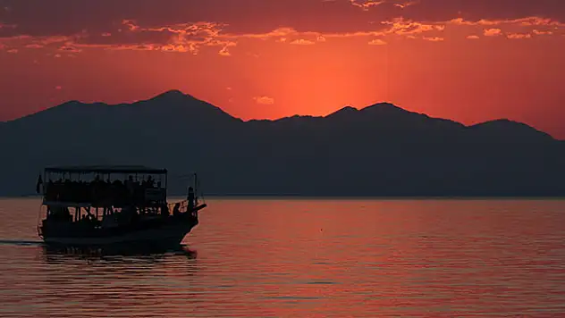 Beyşehir Gölü adaları gezilerle tanıtılıyor