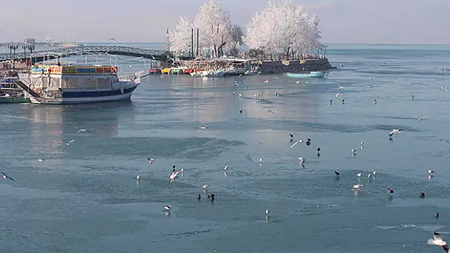 Beyşehir Gölü'nde av yasağı başladı