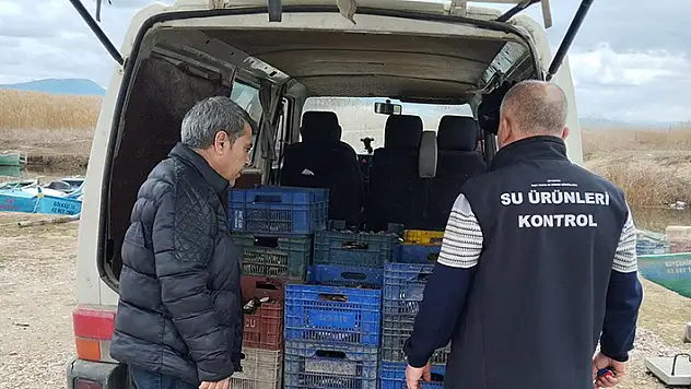 Beyşehir Gölü'nde av yasağının son gününde denetimler sıklaştırıldı
