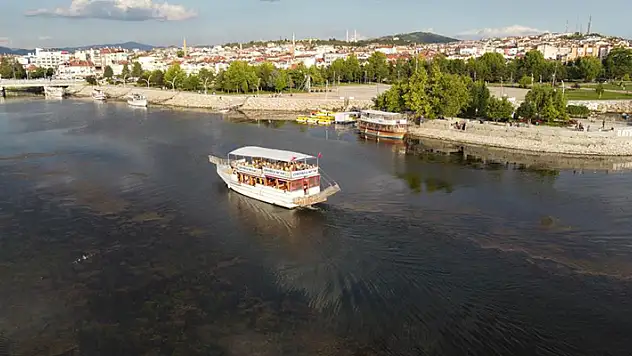Beyşehir Gölü'nde su seviyesi azalıyor! Yat işletmecileri tedirgin 
